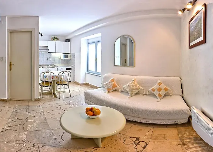 Soulavy Lejlighed Kaštela