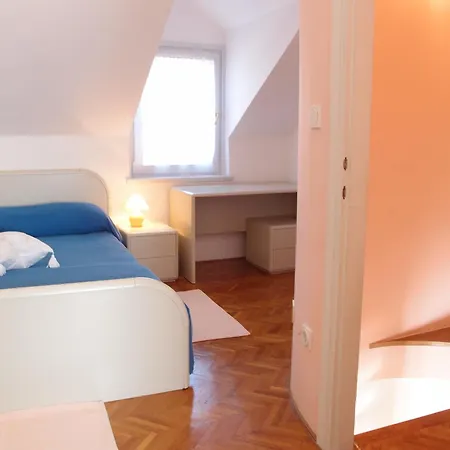 Soulavy Apartment *