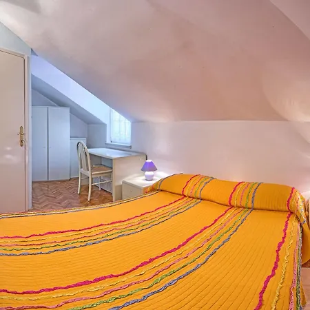 Soulavy Apartment *