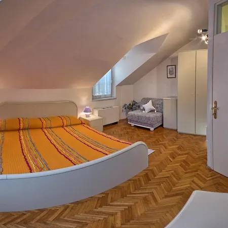Apartment Soulavy *